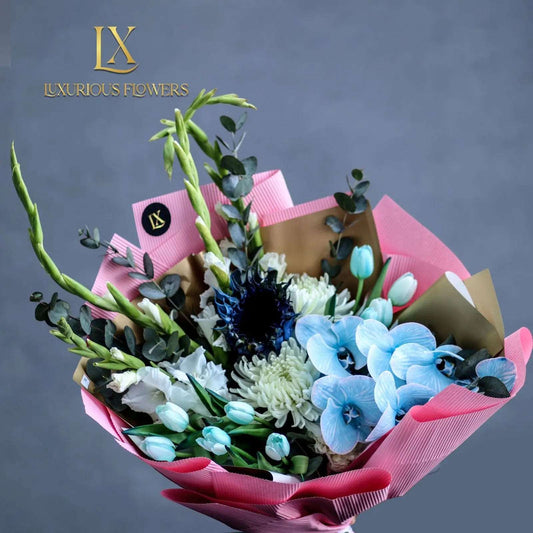 Blue and white Rose | Flower Boquet - Luxurious Flowerssimple