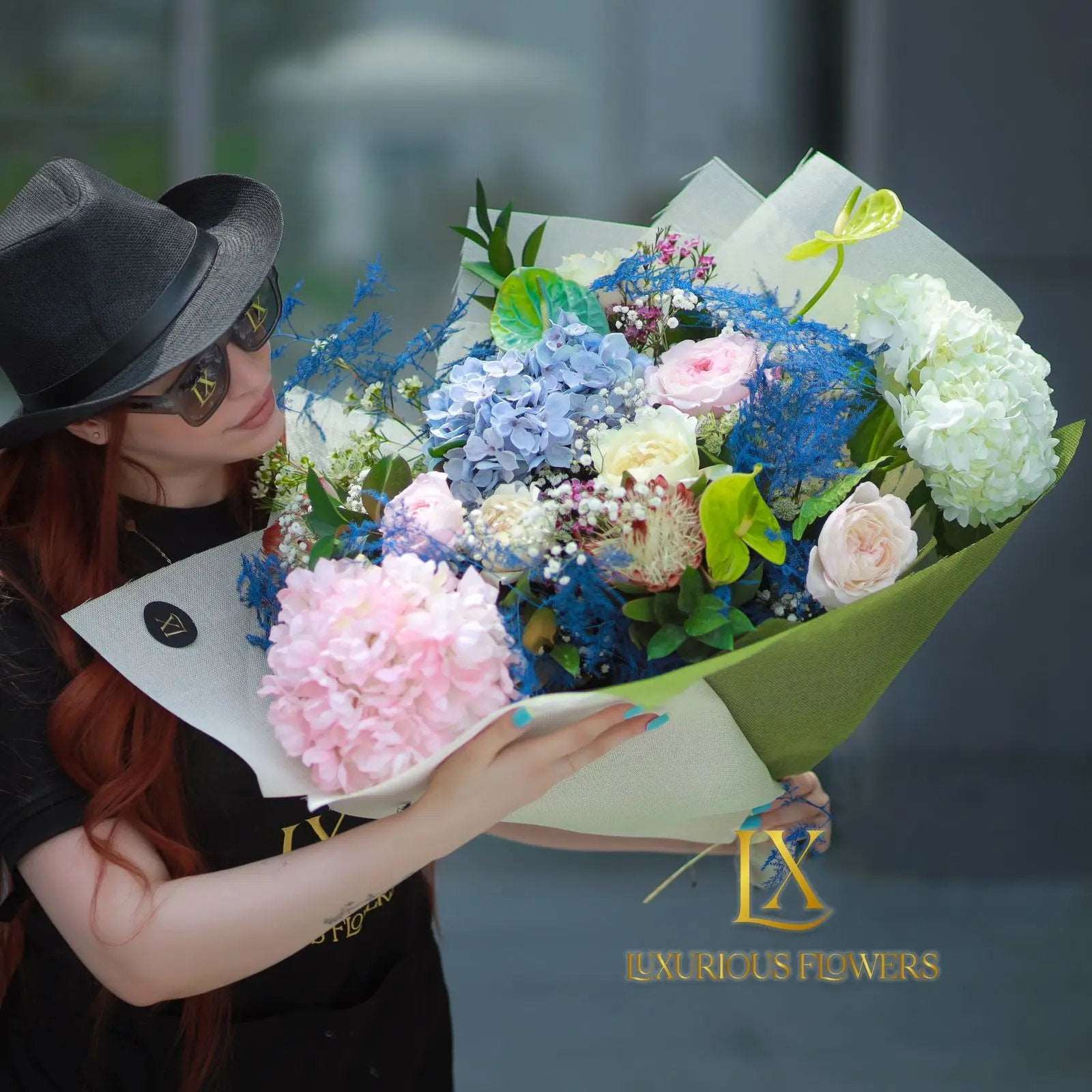 Classic Rose | Flower style Bouquet - Luxurious Flowerssimple