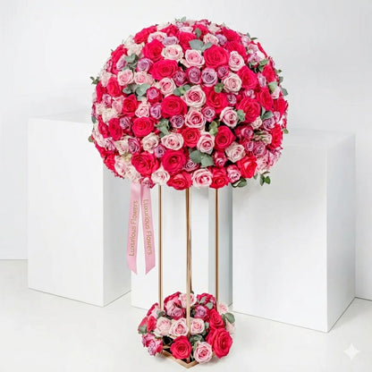 365 Blush Roses Stand