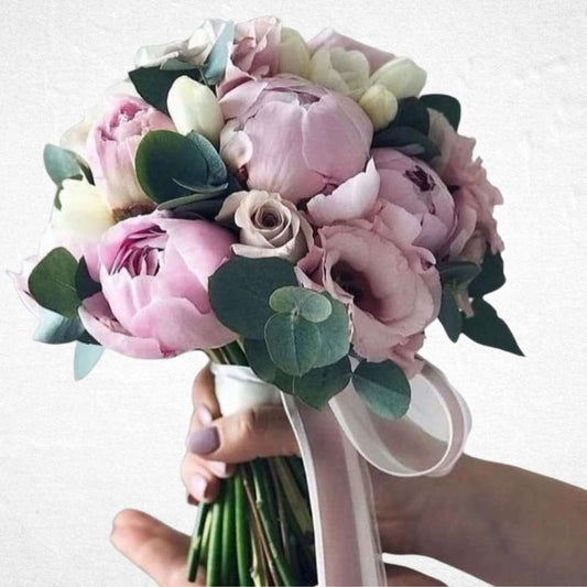 Unveiling a New Era of Elegance: Introducing the Newlands Bridal Bouquet - Luxurious Flowerssimple
