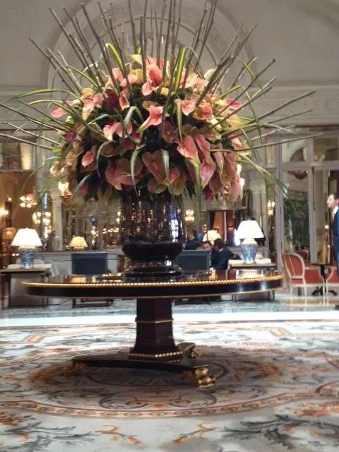 Best Hotel floral decorations - Luxurious Flowerssimple