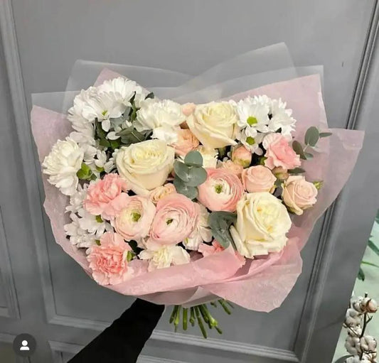 Bright bouquet - Luxurious Flowerssimple