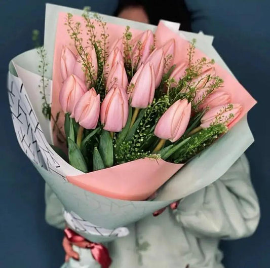 Tulip pink bouquet - Luxurious Flowerssimple
