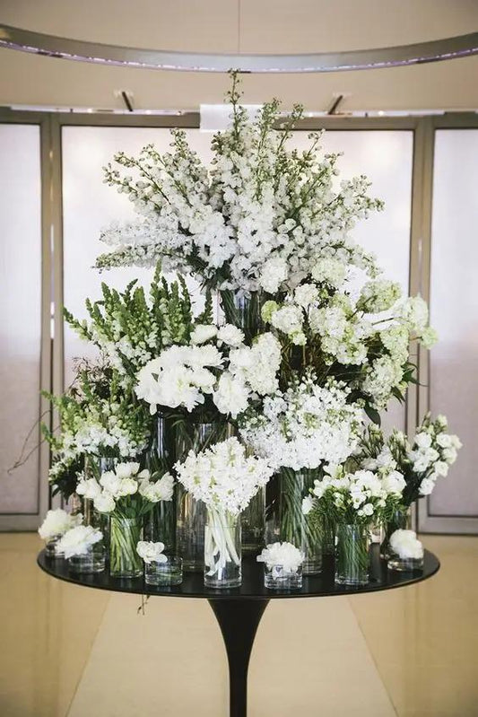 White angel Design hotel decoration style - Luxurious Flowerssimple